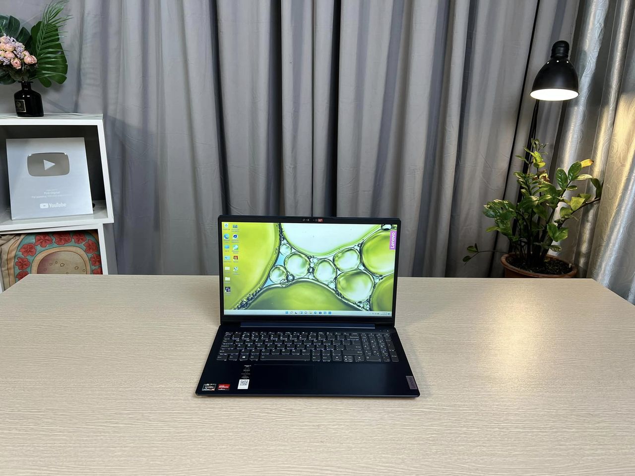 Laptop Lenovo ideaPad 3 15alc6.jpeg